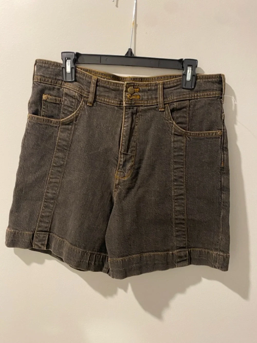Anthropologie Pilcro Seamed Denim Shorts - Size 30 - Picture 3 of 12